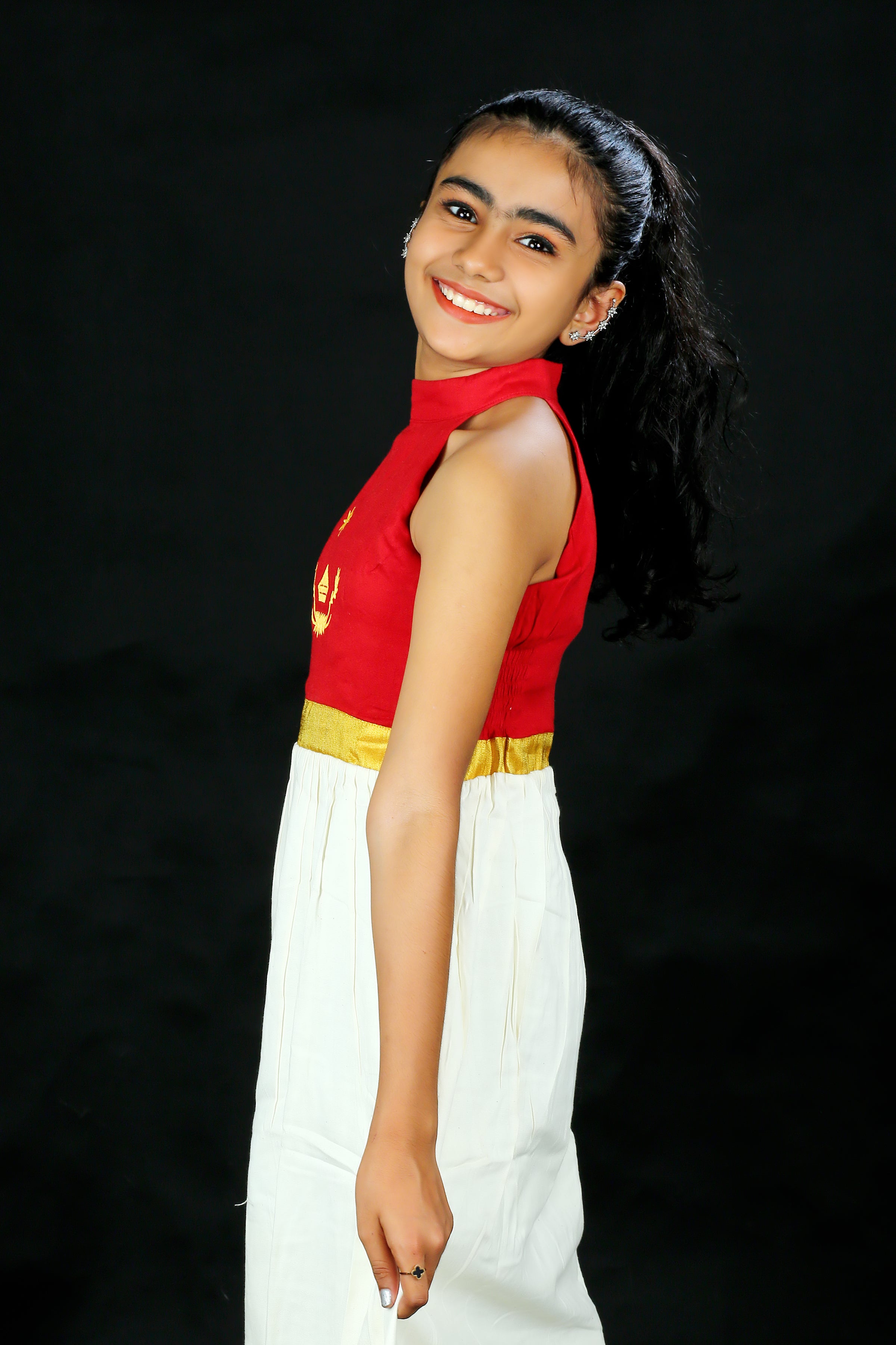 Maroon Elegance Pattu